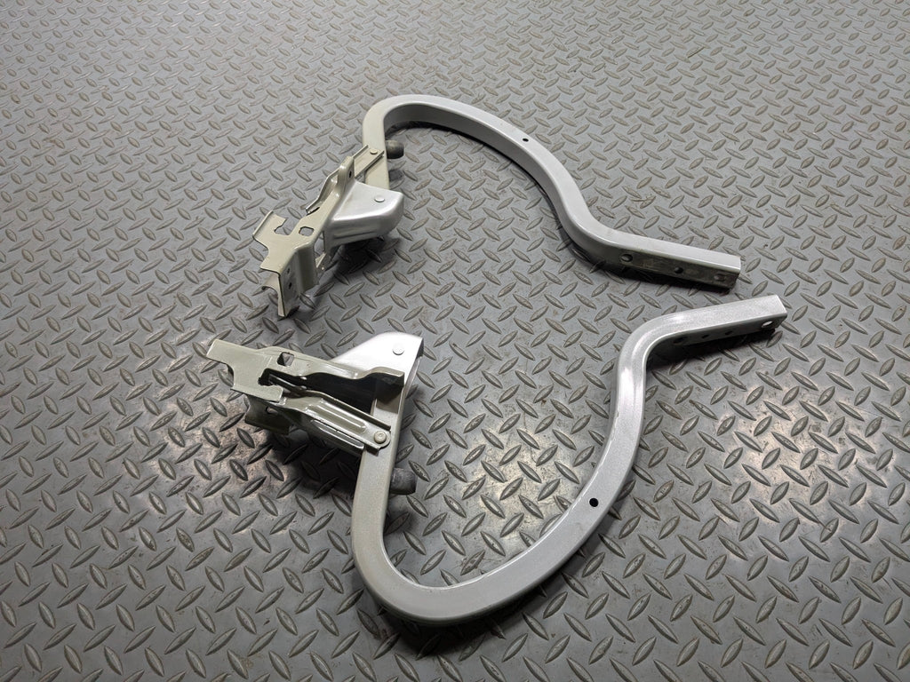 2012 - 2014 HYUNDAI AZERA OEM TAIL GATE HINGE SET REAR LEFT AND RIGHT TRUNK LID