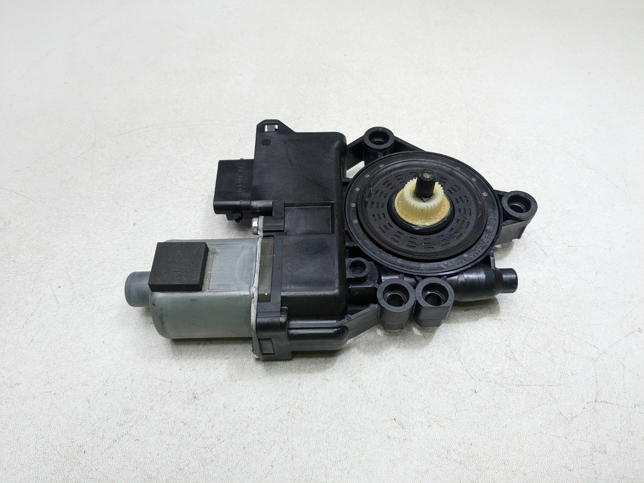 2012 - 2014 HYUNDAI AZERA OEM POWER WINDOW MOTOR FRONT LEFT DRIVER SIDE