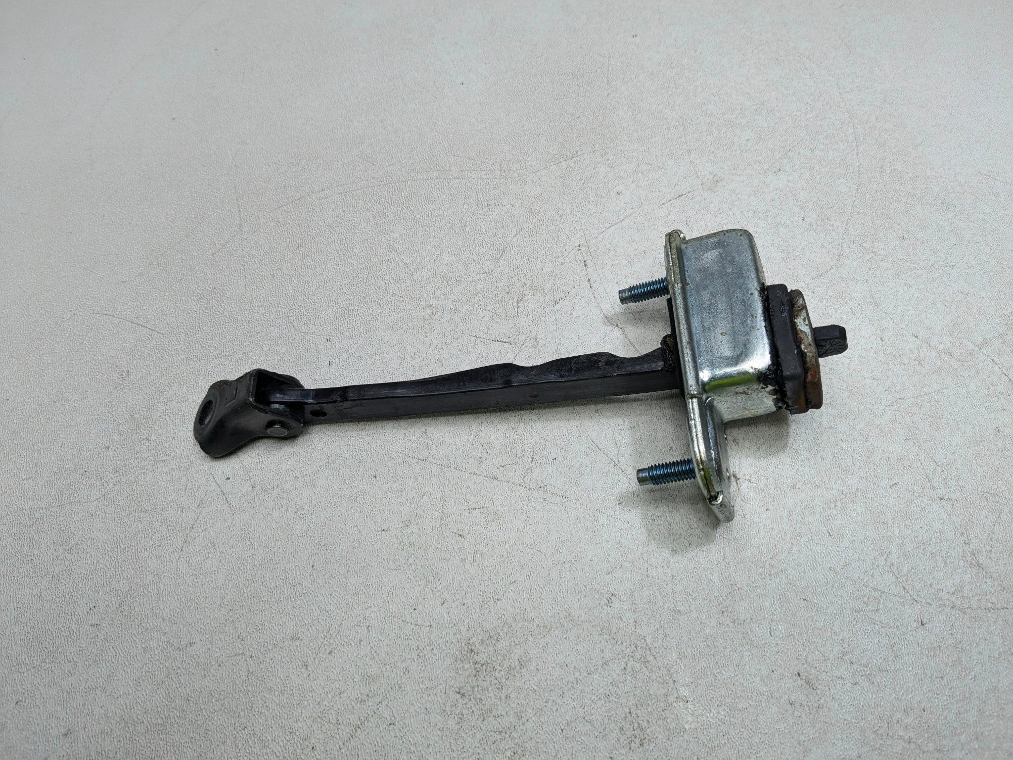 2012 - 2014 HYUNDAI AZERA OEM DOOR CHECK STRAP STOPPER FRONT LEFT DRIVER SIDE