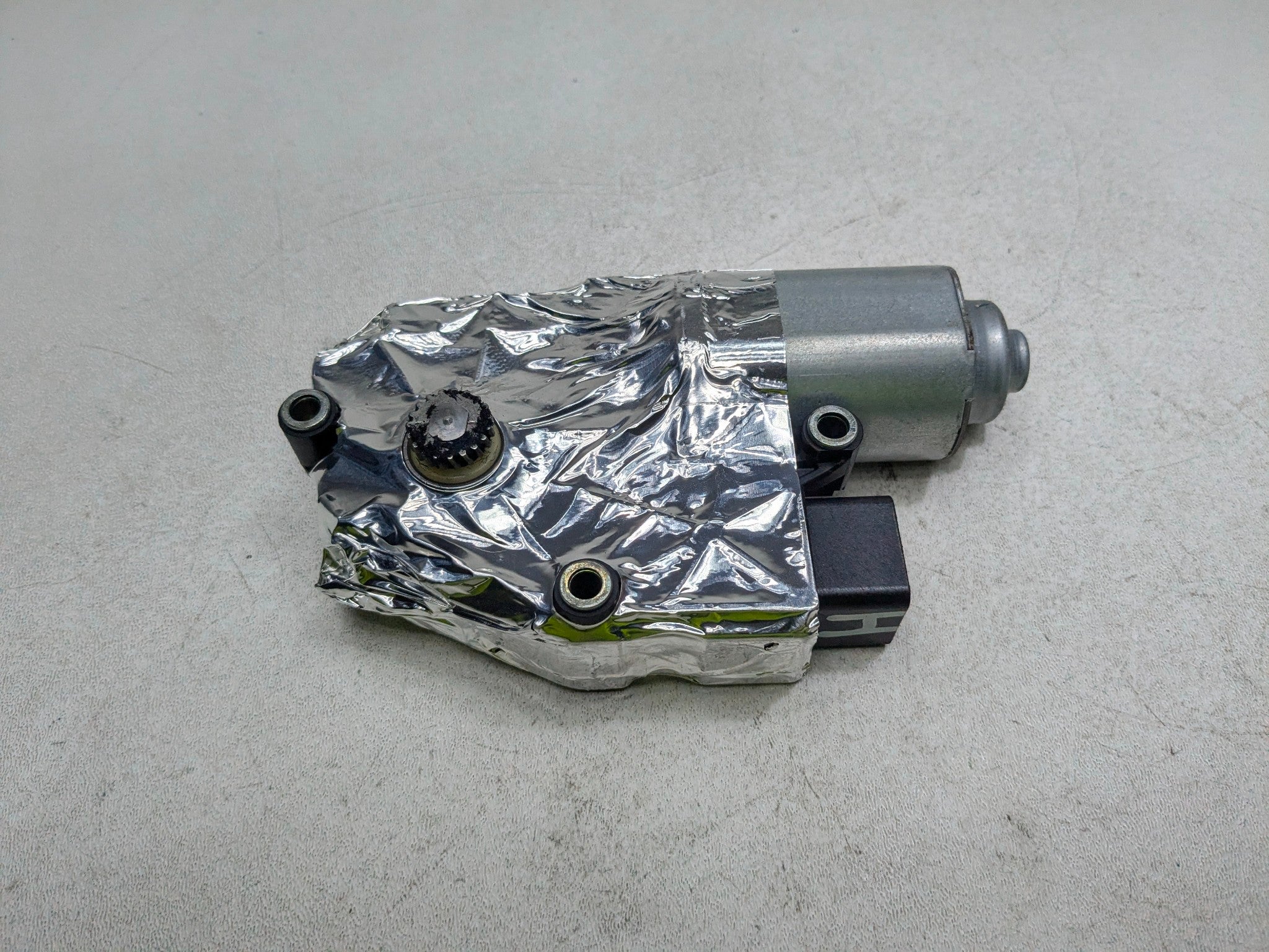 2012 - 2014 HYUNDAI AZERA OEM PANORAMIC SUNROOF MOTOR FITS