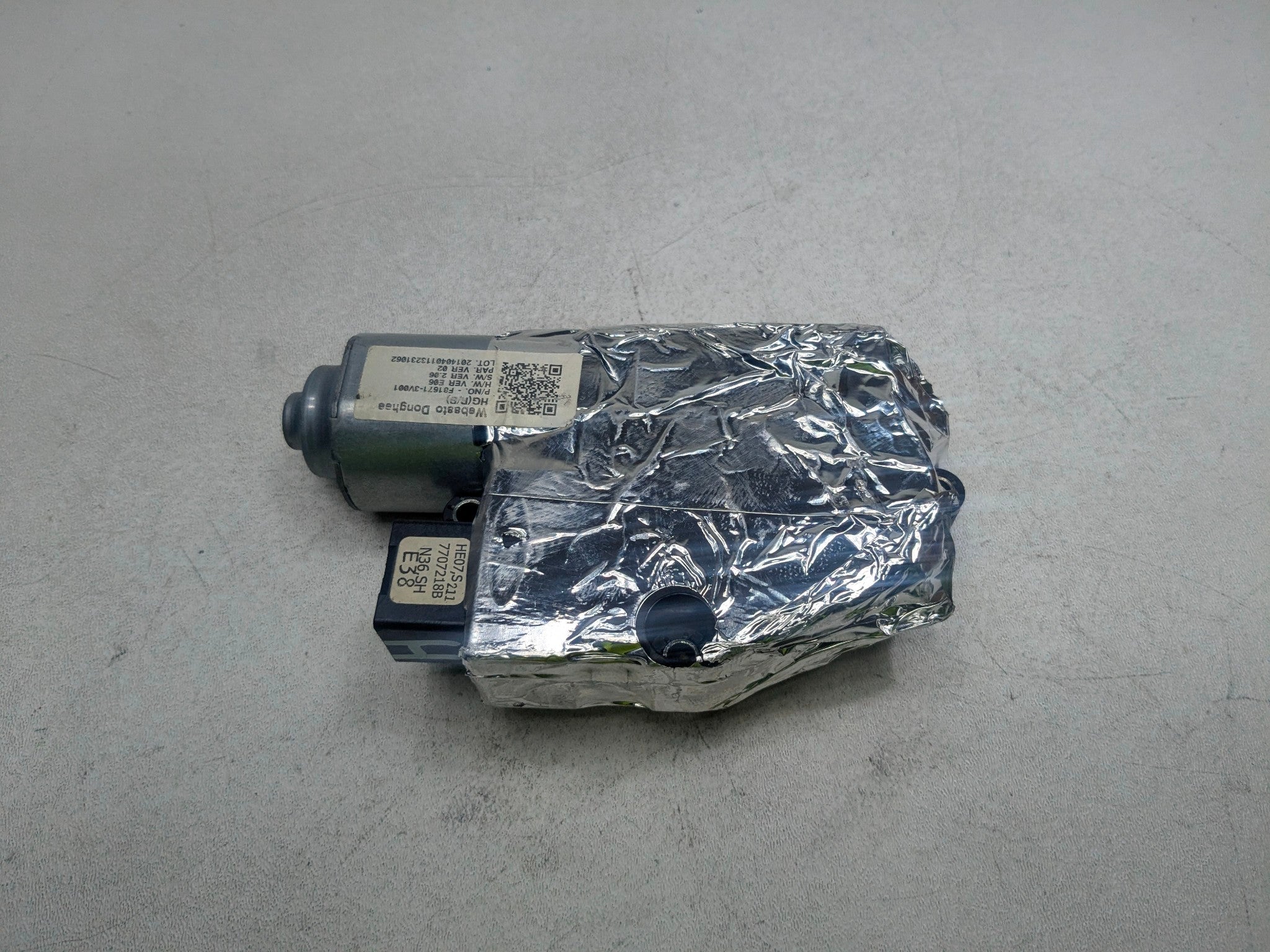 2012 - 2014 HYUNDAI AZERA OEM PANORAMIC SUNROOF MOTOR FITS