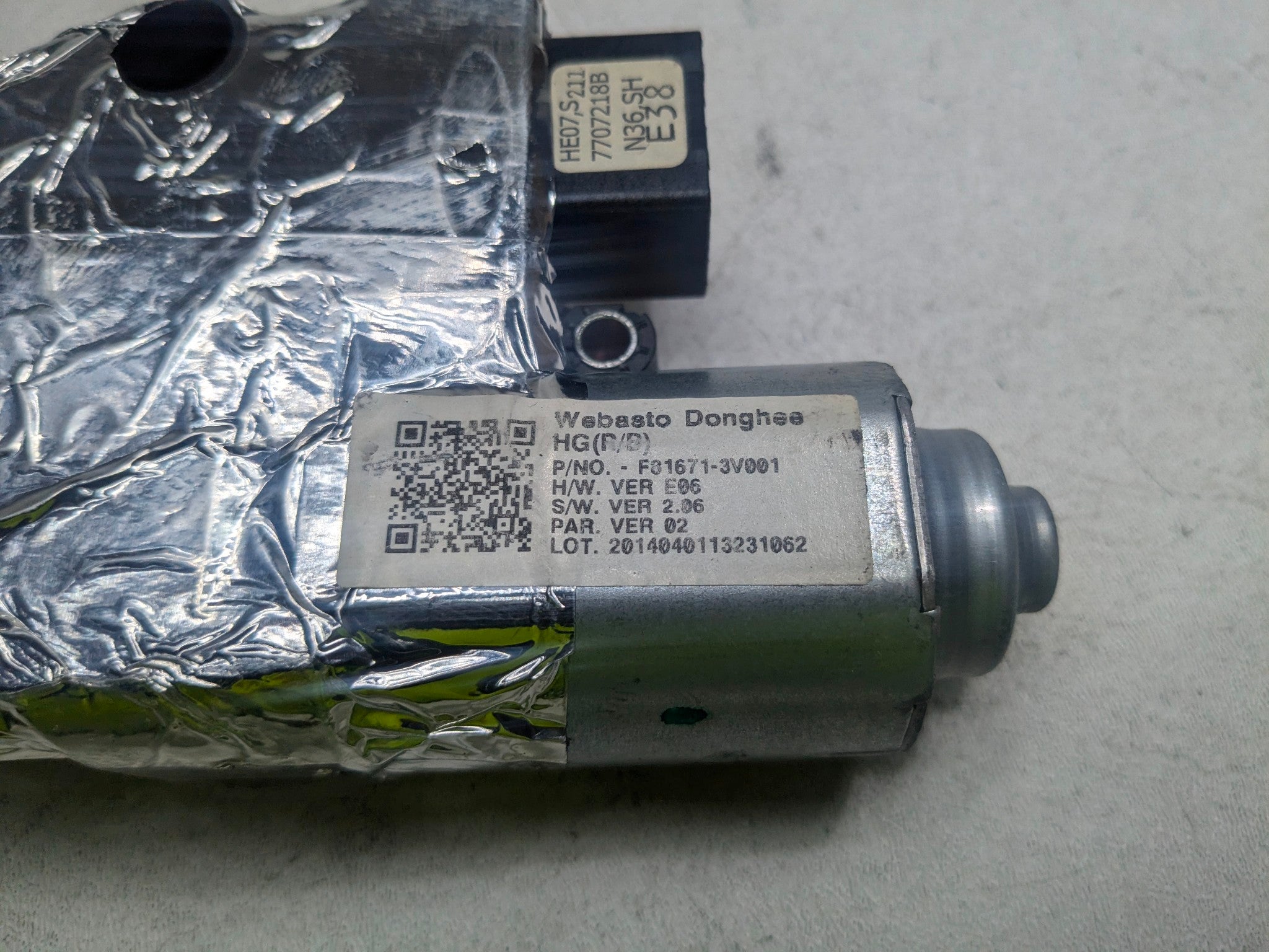2012 - 2014 HYUNDAI AZERA OEM PANORAMIC SUNROOF MOTOR FITS