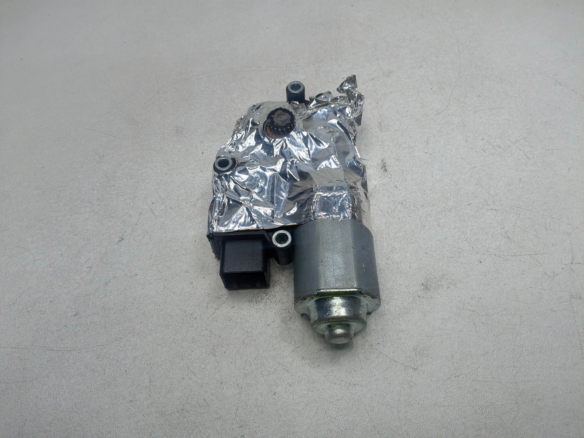 2012 - 2014 HYUNDAI AZERA OEM PANORAMIC GLASS SUNROOF MOTOR FITS