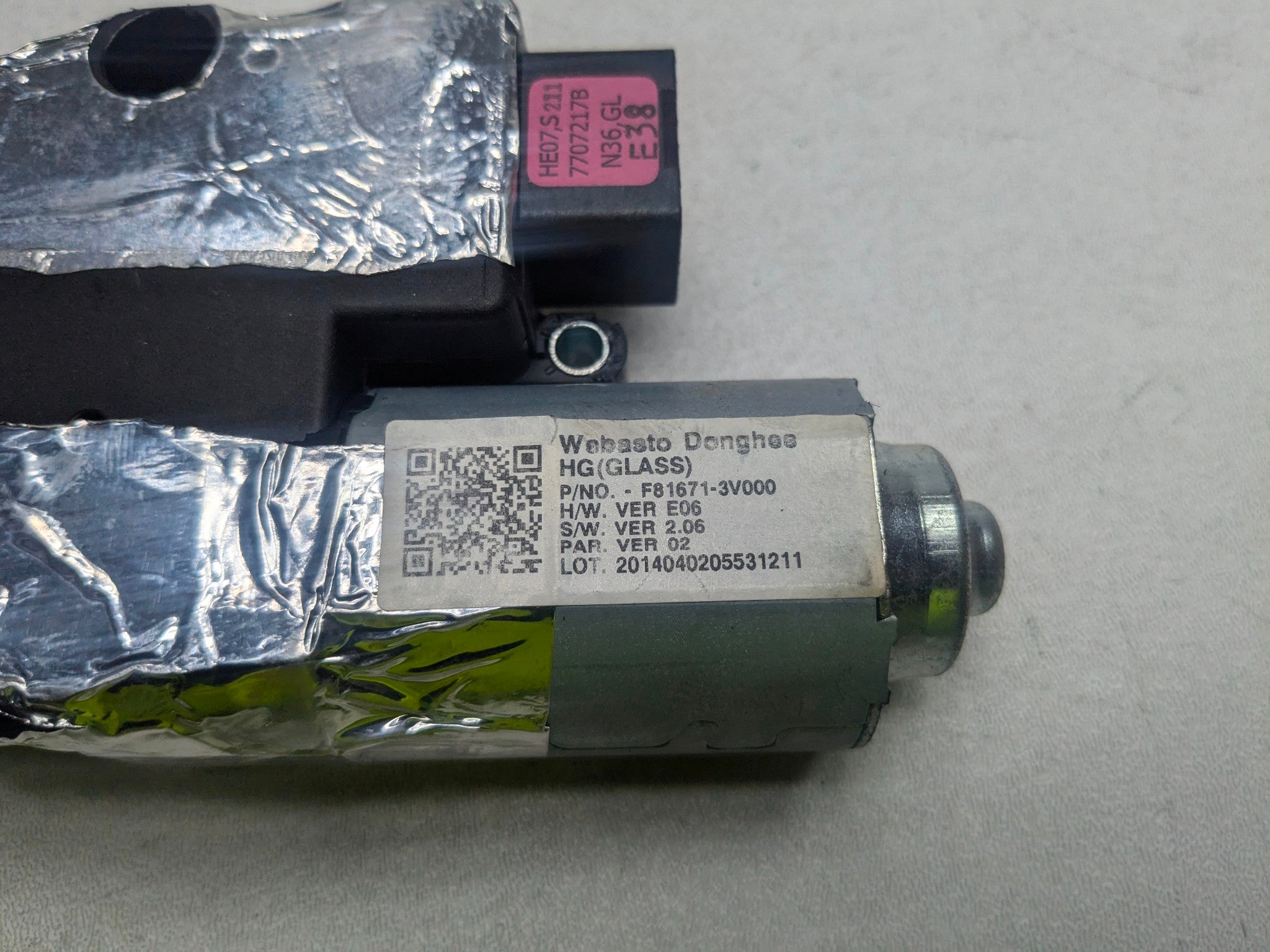 2012 - 2014 HYUNDAI AZERA OEM PANORAMIC GLASS SUNROOF MOTOR FITS