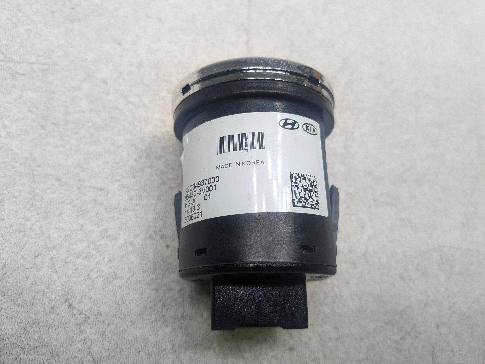 2012 - 2014 HYUNDAI AZERA OEM START STOP ENGINE IGNITION SWITCH CONTROL BUTTON