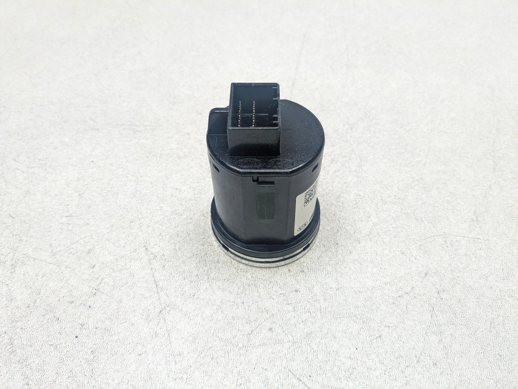 2012 - 2014 HYUNDAI AZERA OEM START STOP ENGINE IGNITION SWITCH CONTROL BUTTON