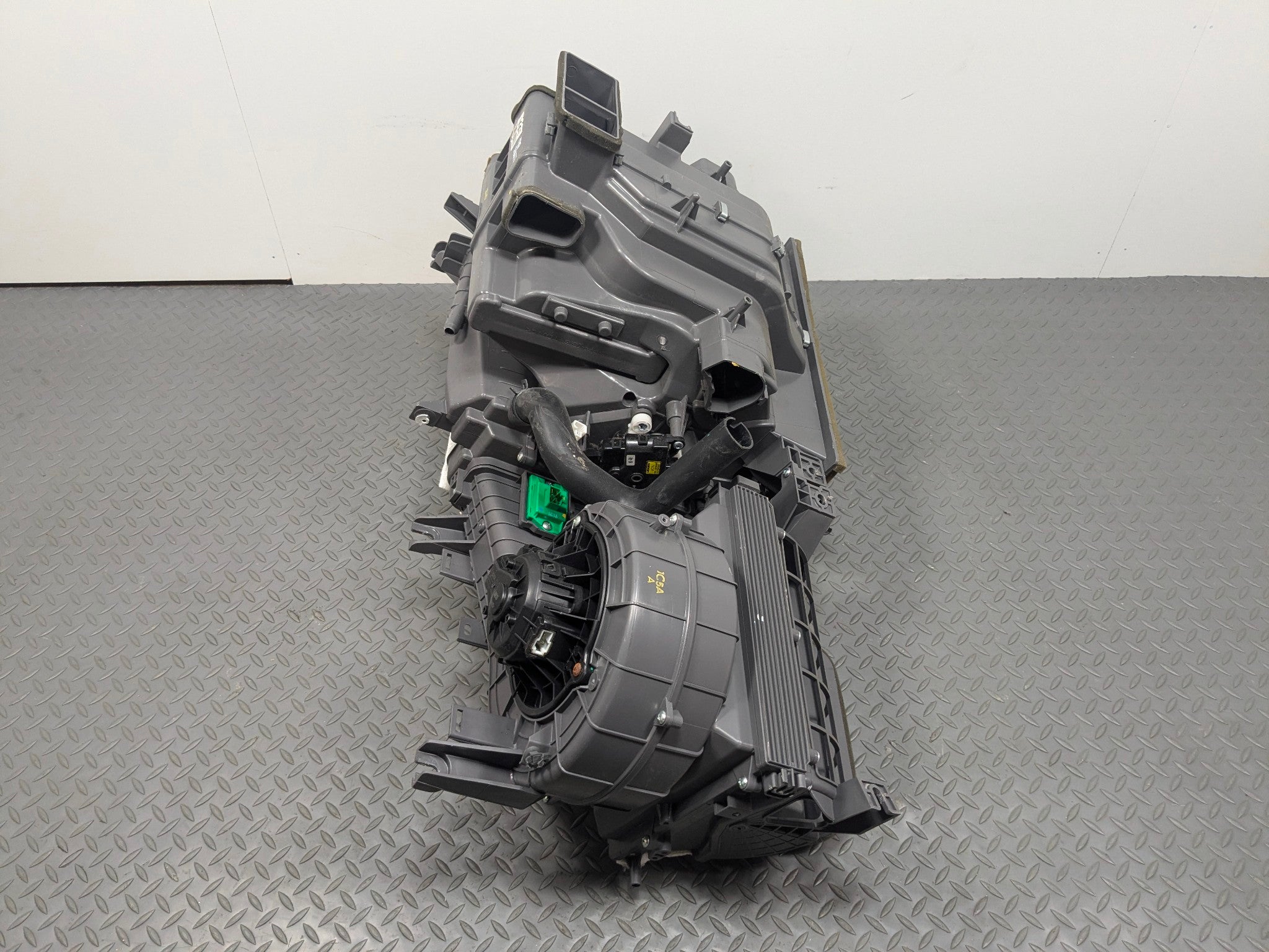 2012 - 2014 HYUNDAI AZERA OEM HVAC AC EVAPORATOR CLIMATE HEATER ASSEMBLY