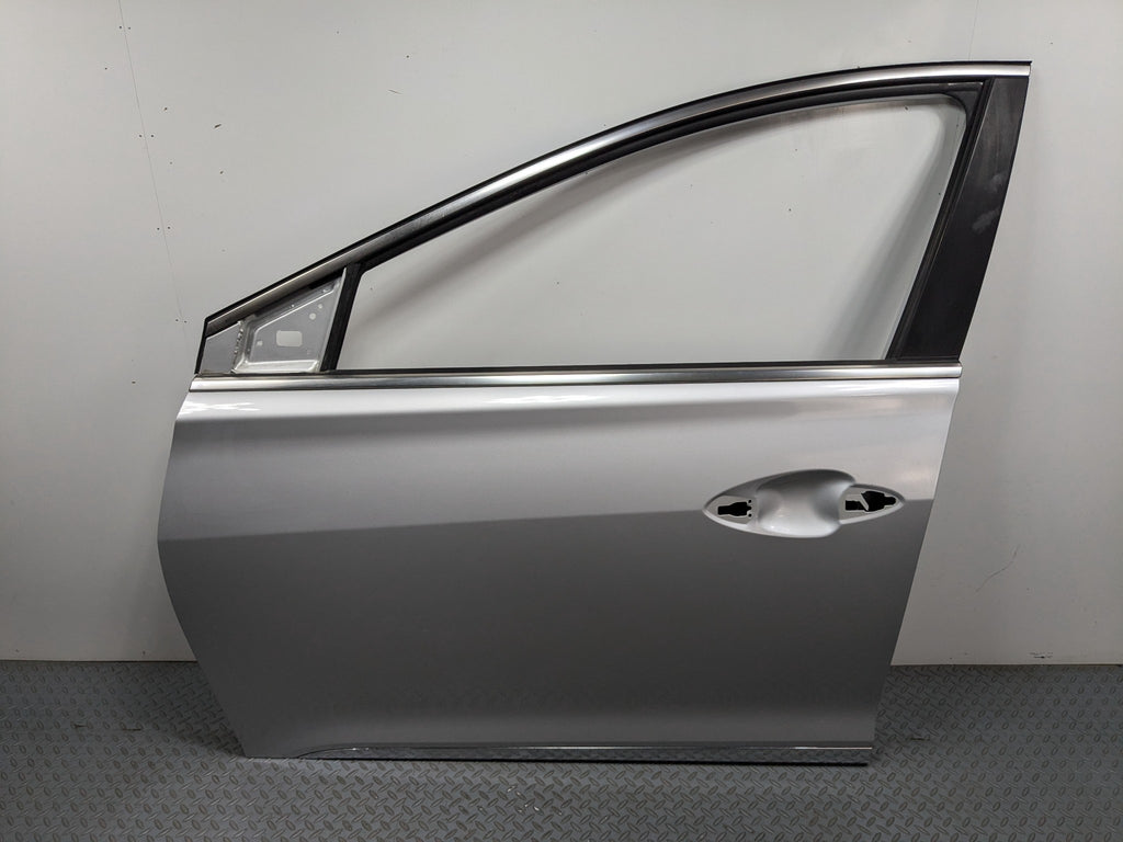 12 - 14 HYUNDAI AZERA OEM DOOR SHELL PANEL SILVER FROST METALLIC FRONT LEFT SIDE