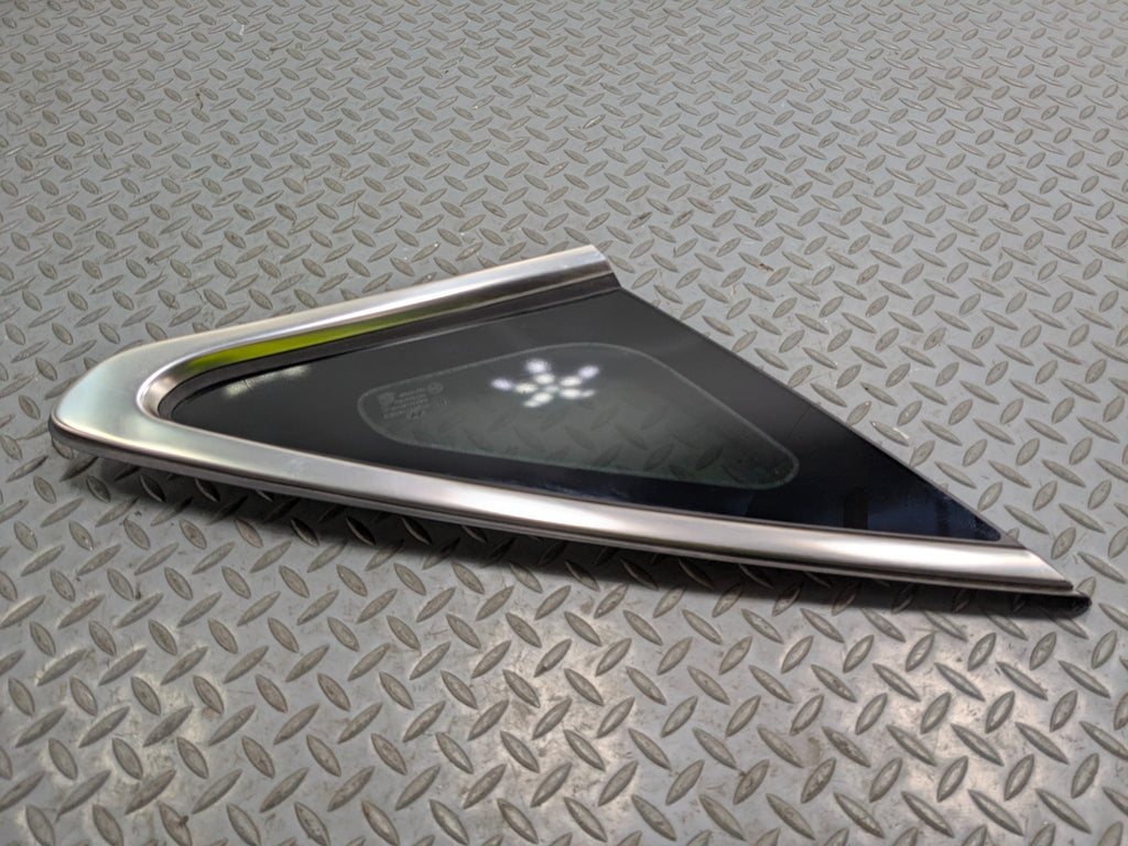 12 - 14 HYUNDAI AZERA OEM QUARTER GLASS WITH CHROME STRIP REAR LEFT DRIVER SIDE
