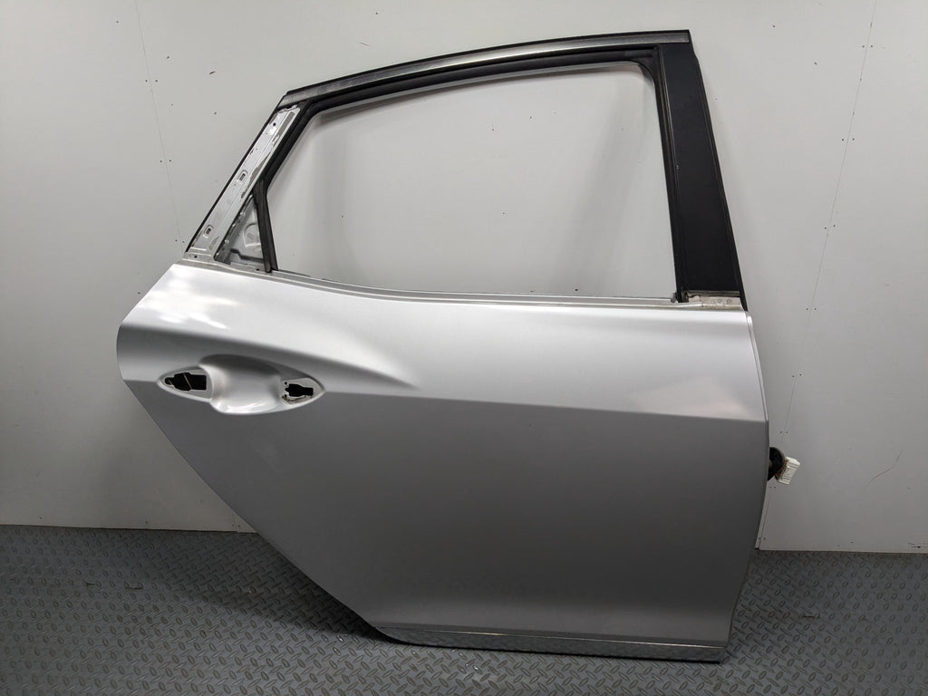 12 - 14 HYUNDAI AZERA OEM DOOR SHELL PANEL SILVER FROST METALLIC REAR RIGHT SIDE