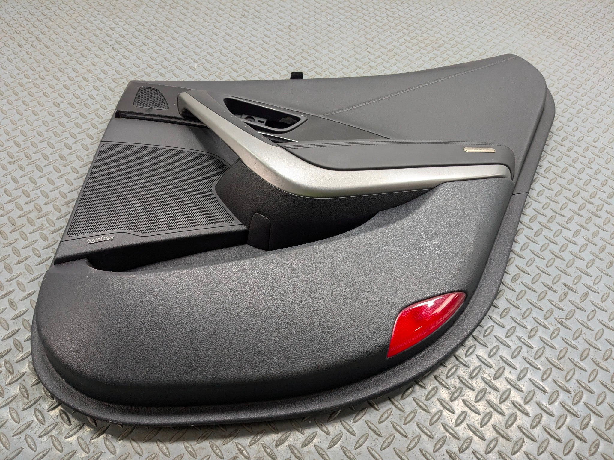 2012 - 2014 HYUNDAI AZERA OEM INTERIOR DOOR TRIM PANEL REAR RIGHT PASSENGER SIDE