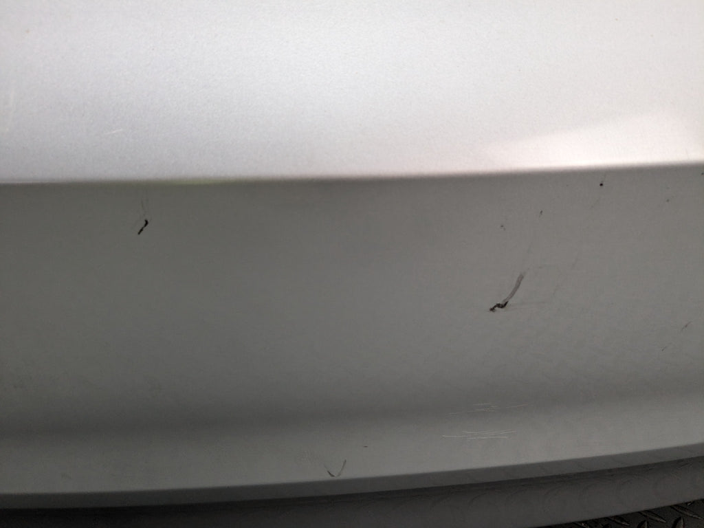 12 - 2014 HYUNDAI AZERA OEM REAR BUMPER LOWER COVER PANEL SILVER FROST METALLIC