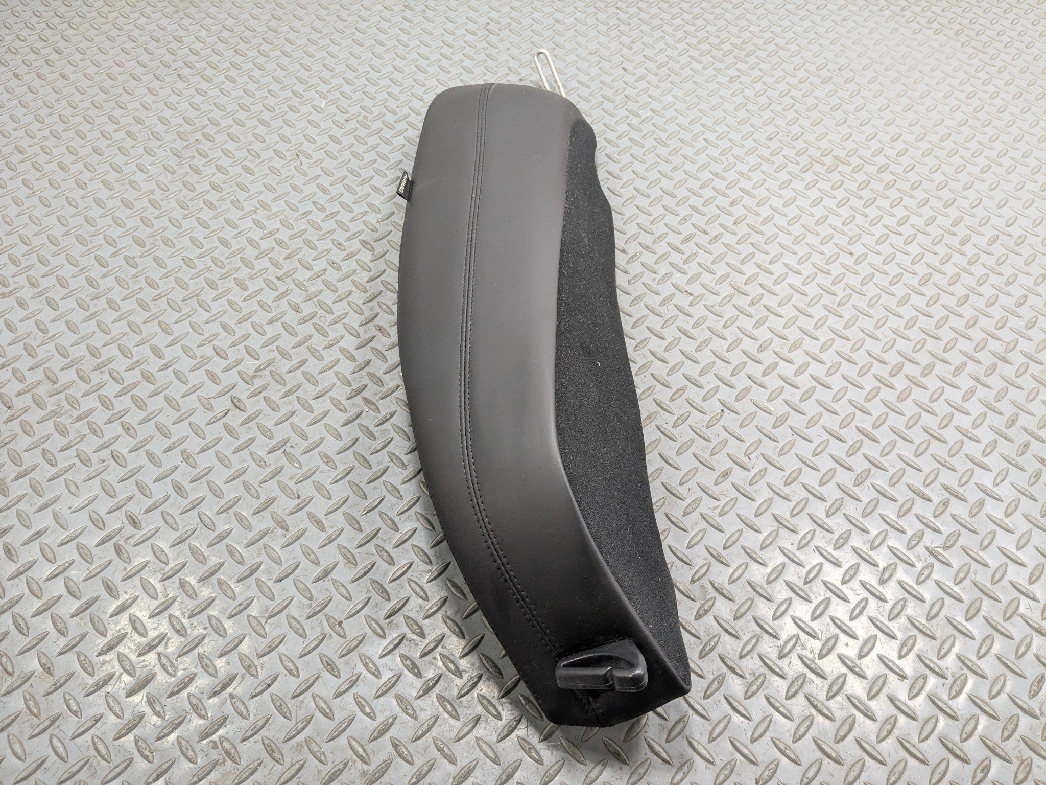2012 - 2014 HYUNDAI AZERA OEM BOLSTER SEAT CUSHION COVER REAR LEFT DRIVER SIDE
