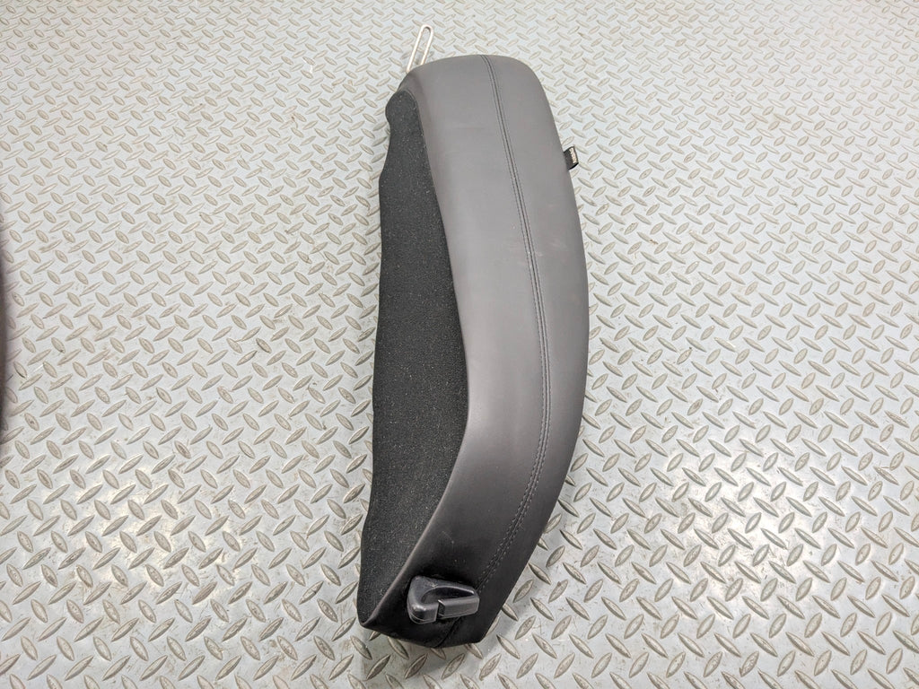 12 - 14 HYUNDAI AZERA OEM BOLSTER SEAT CUSHION COVER REAR RIGHT PASSENGER SIDE