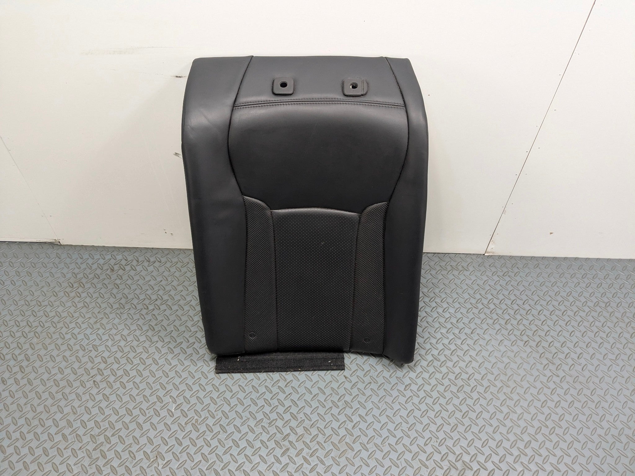 2012 - 2014 HYUNDAI AZERA OEM SEAT CUSHION LEATHER REAR UPPER LEFT DRIVER SIDE
