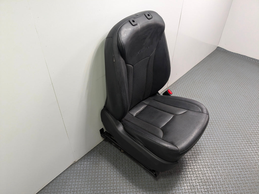 2012 - 2014 HYUNDAI AZERA OEM SEAT BLACK LEATHER WITH BUCKLE FRONT RIGHT SIDE