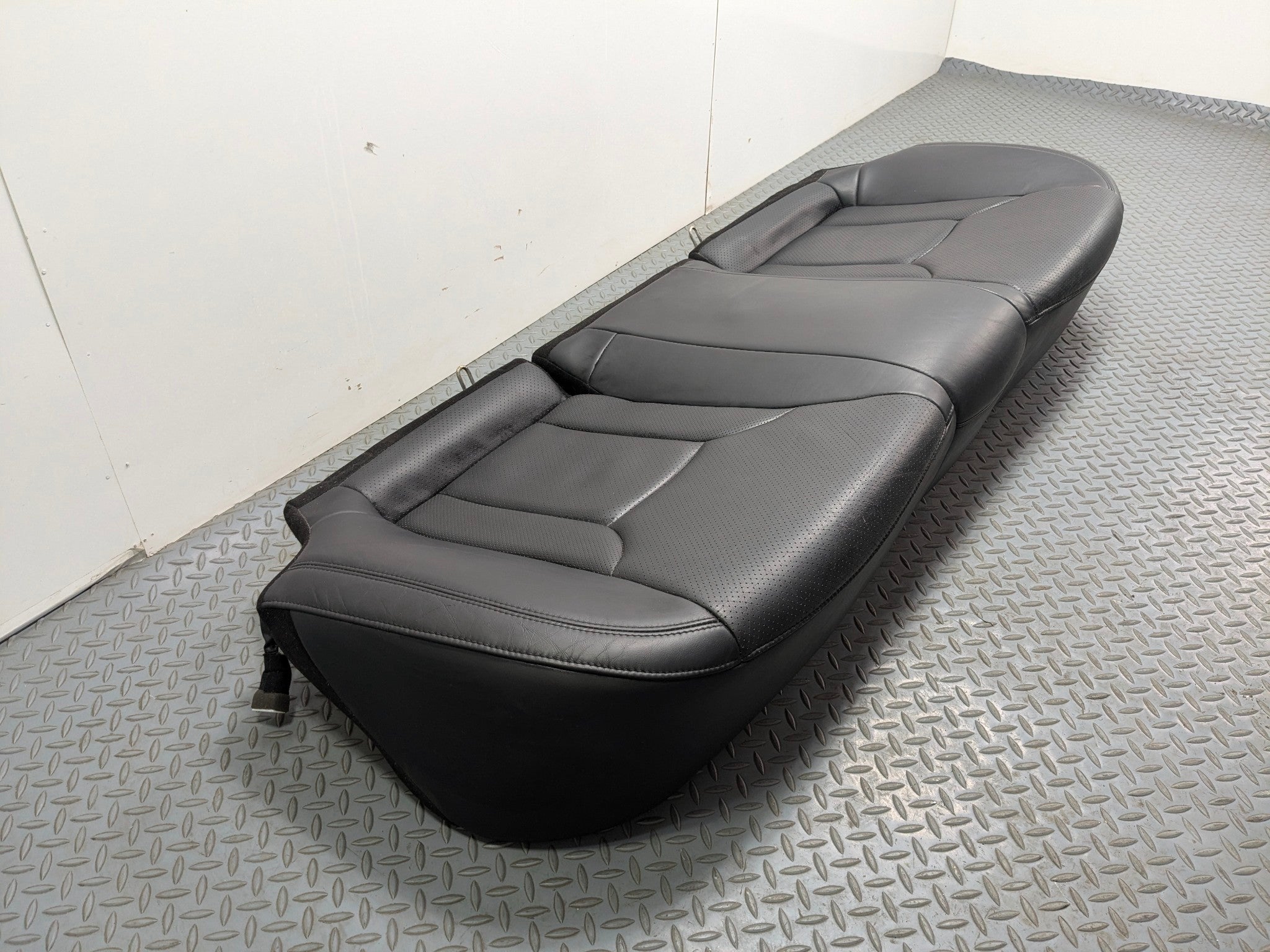 2012 - 2014 HYUNDAI AZERA OEM REAR SEAT LOWER CUSHION COVER BLACK LEATHER