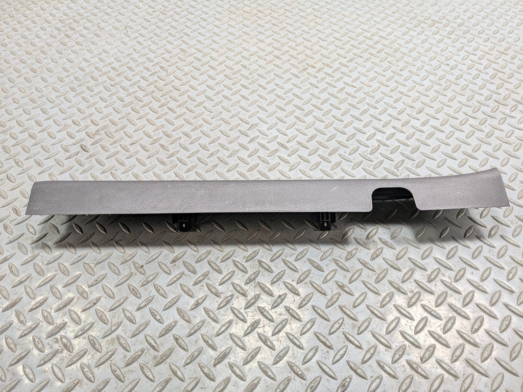2012 - 2014 HYUNDAI AZERA OEM SILL PLATE SCUFF FRONT RIGHT PASSENGER SIDE