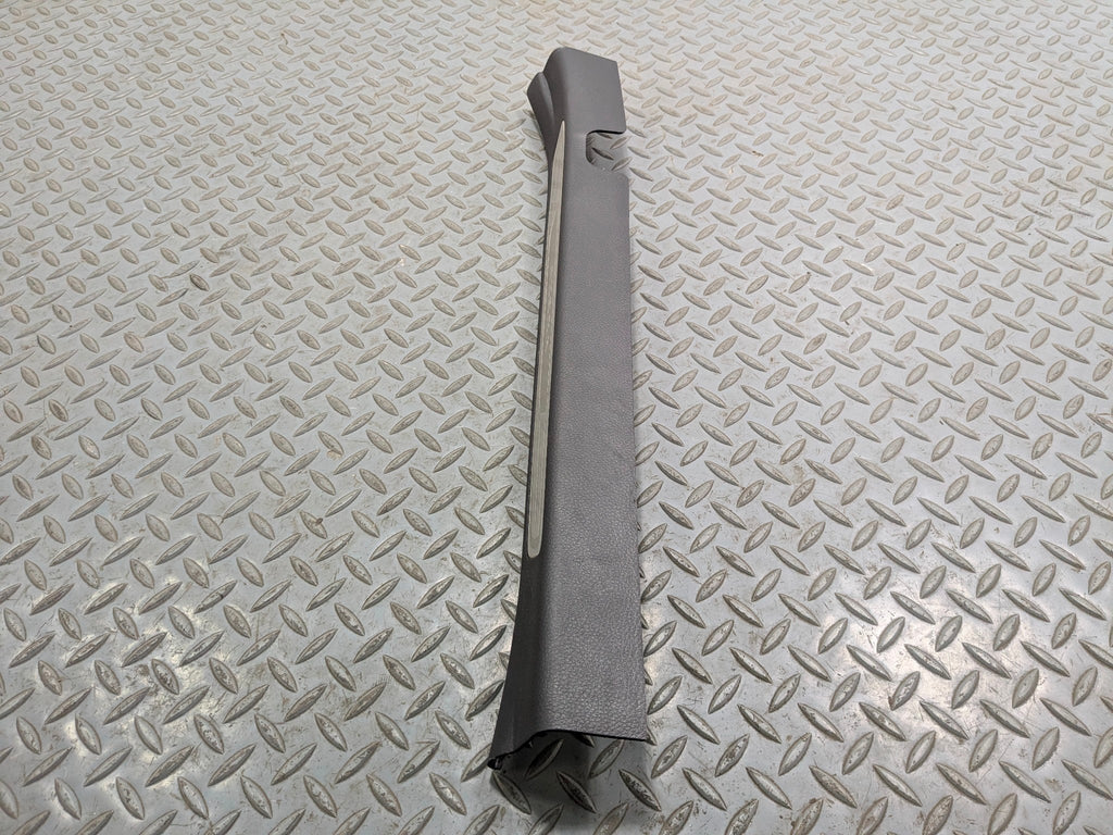 2012 - 2014 HYUNDAI AZERA OEM SILL PLATE SCUFF FRONT RIGHT PASSENGER SIDE