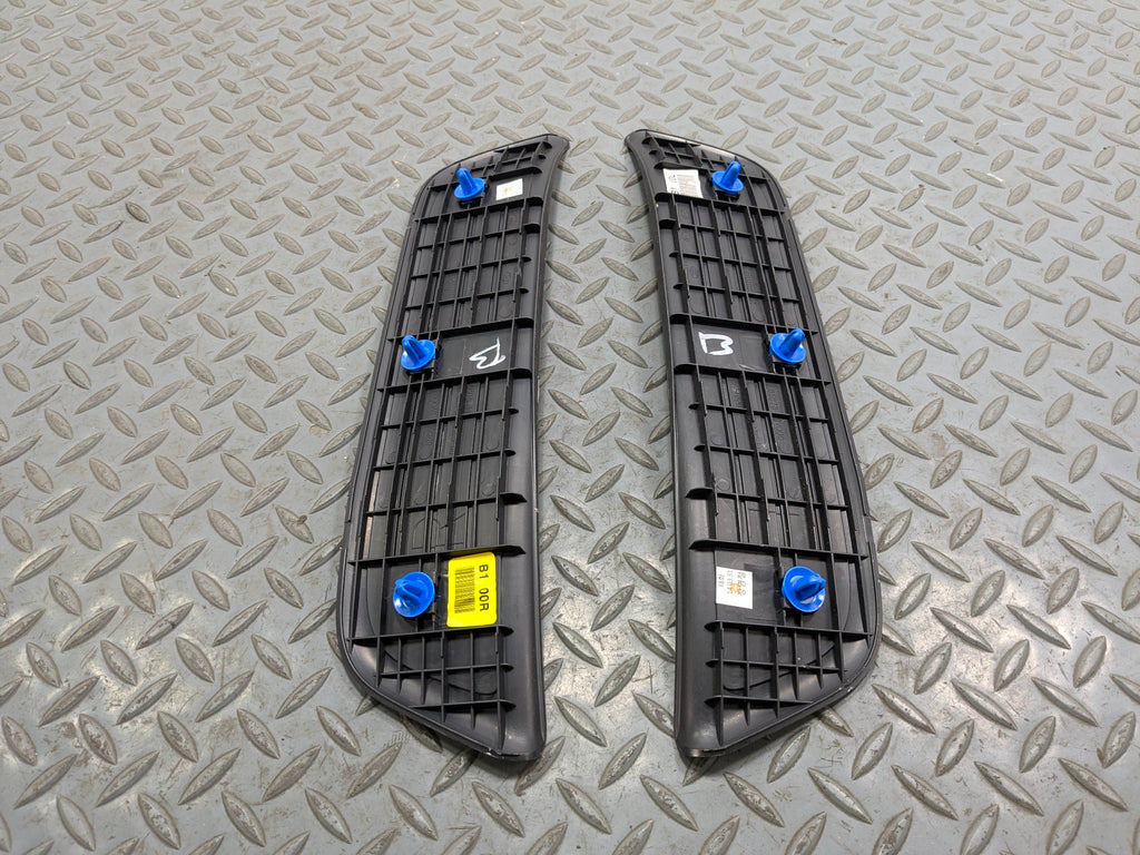 2012 - 2014 HYUNDAI AZERA OEM REAR DOOR FLOOR STEP TRIM SILL SCUFF PLATE BLACK