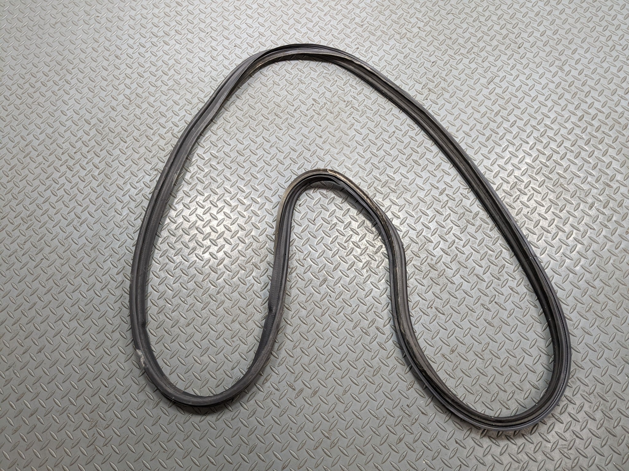 2012 - 2014 HYUNDAI AZERA OEM DOOR SEAL WEATHER STRIPPING RUBBER TRUNK
