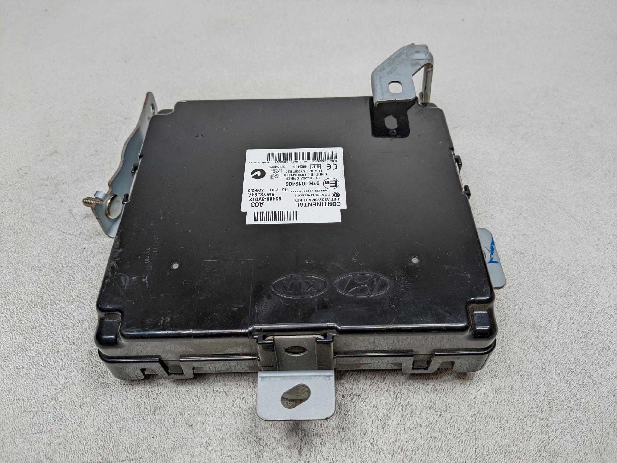 2012 - 2014 HYUNDAI AZERA OEM THEFT LOCKING KEYLESS ENTRY CONTROL MODULE