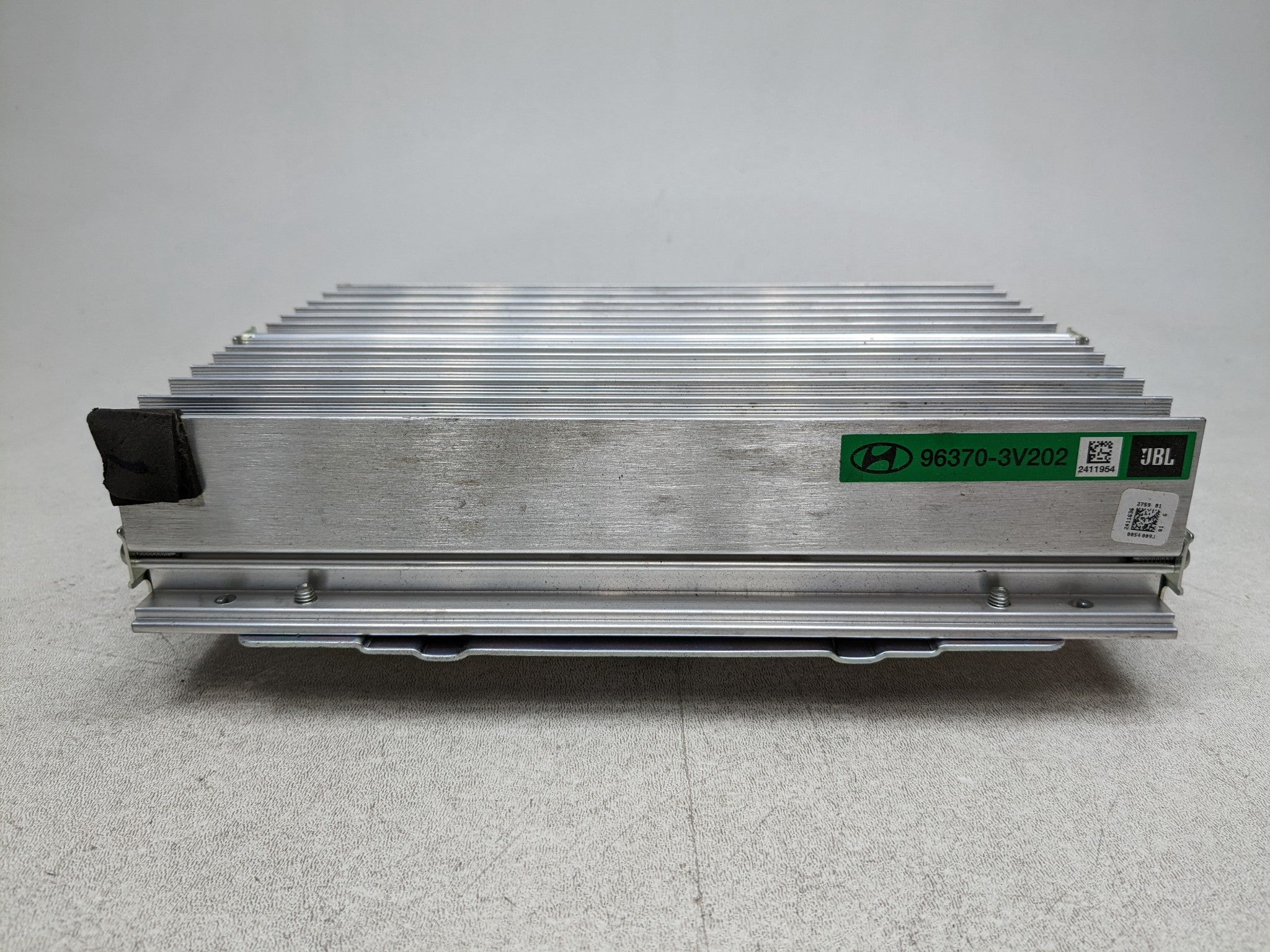 2012 - 2014 HYUNDAI AZERA OEM JBL AUDIO RADIO STEREO FACTORY AMPLIFIER UNIT