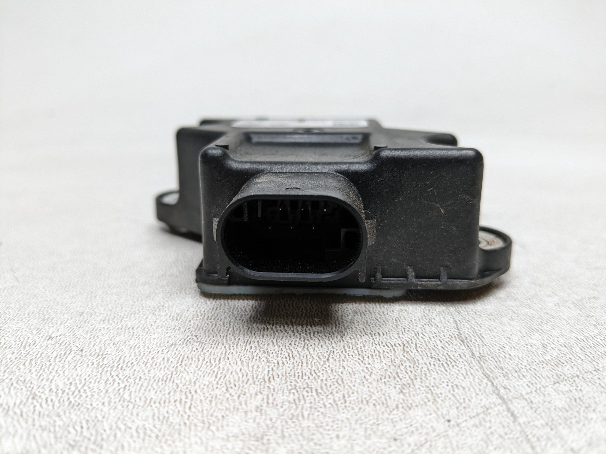 2012 - 2014 HYUNDAI AZERA OEM TIRE PRESSURE MONITOR SENSOR CONTROL MODULE UNIT