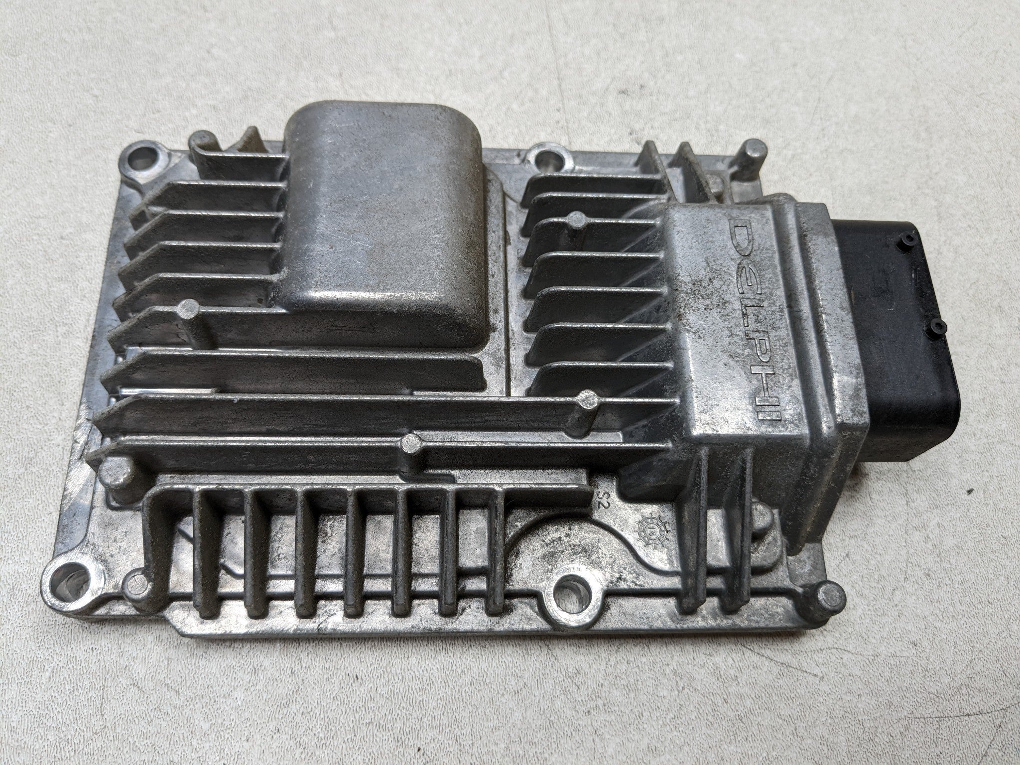 2012 - 2014 HYUNDAI AZERA OEM FUEL INJECTION COMPUTER CONTROL MODULE UNIT