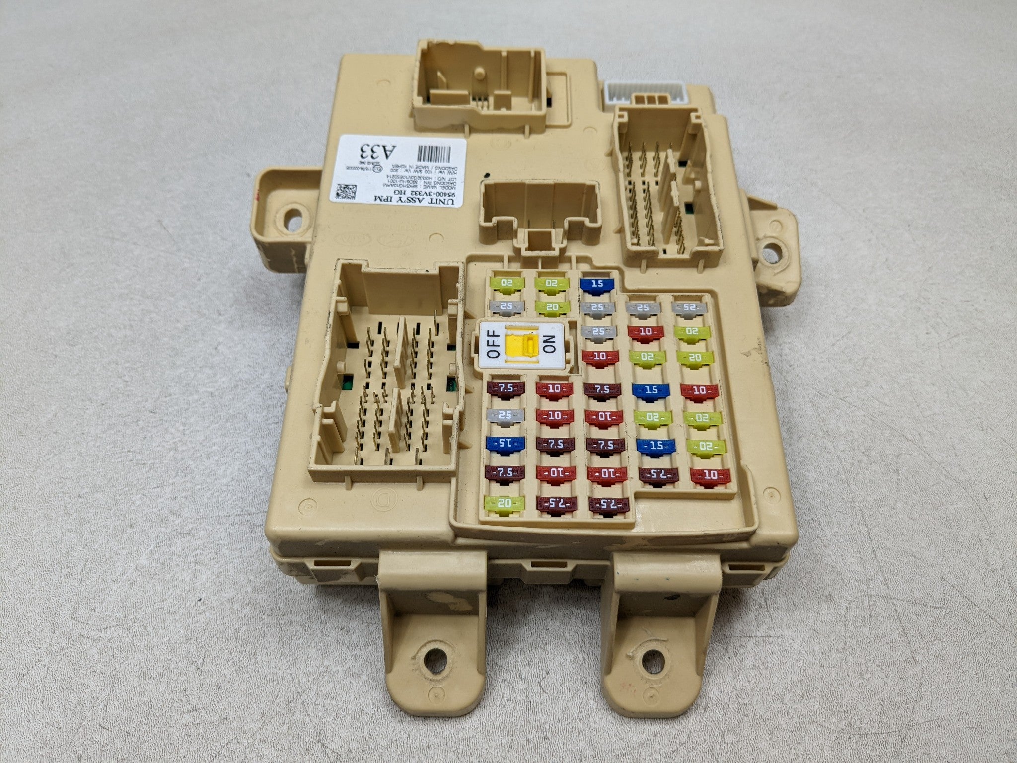 2012 - 2014 HYUNDAI AZERA OEM CABIN FUSE BOX INTERIOR RELAY JUNCTION BLOCK UNIT