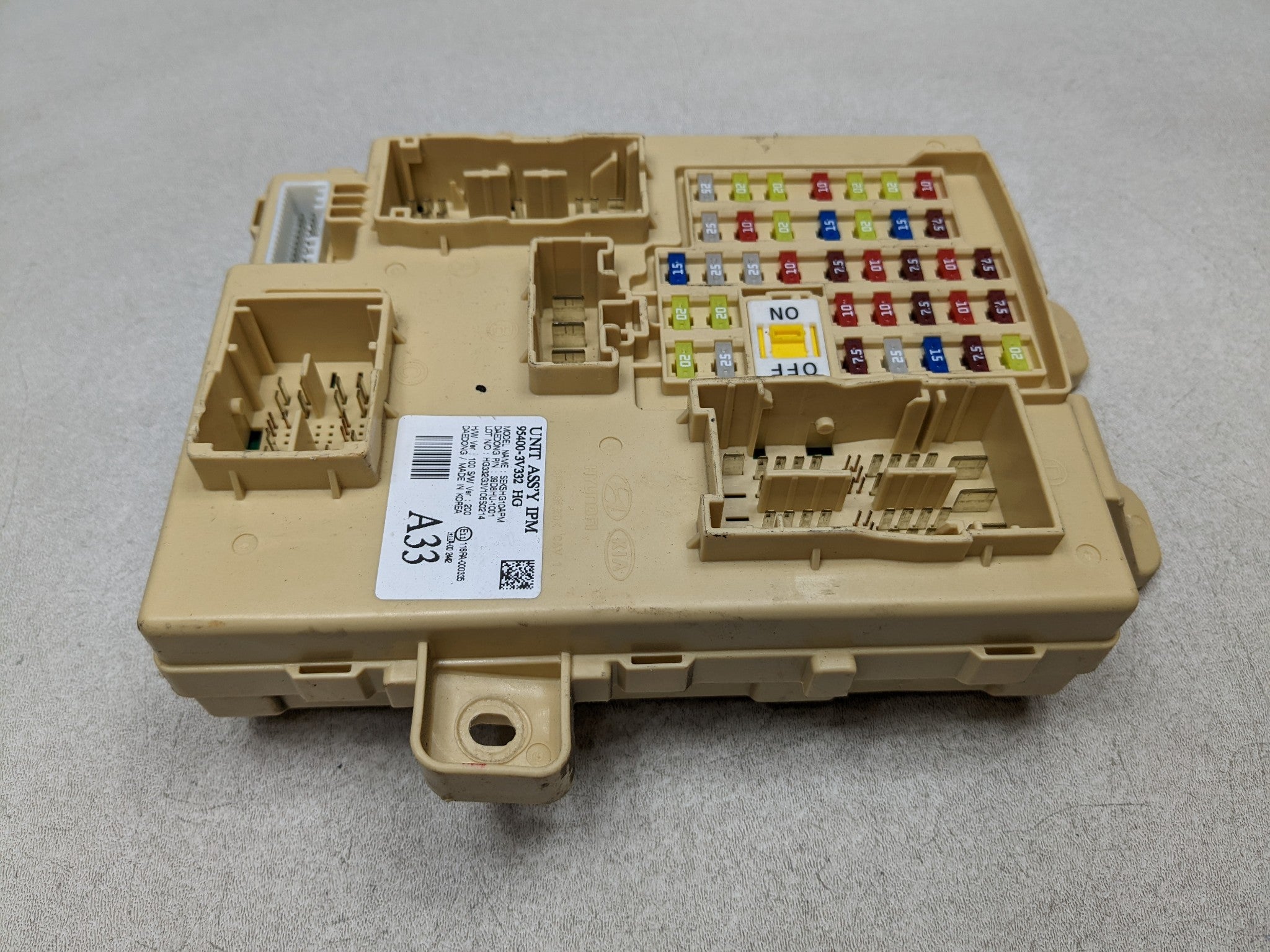 2012 - 2014 HYUNDAI AZERA OEM CABIN FUSE BOX INTERIOR RELAY JUNCTION BLOCK UNIT
