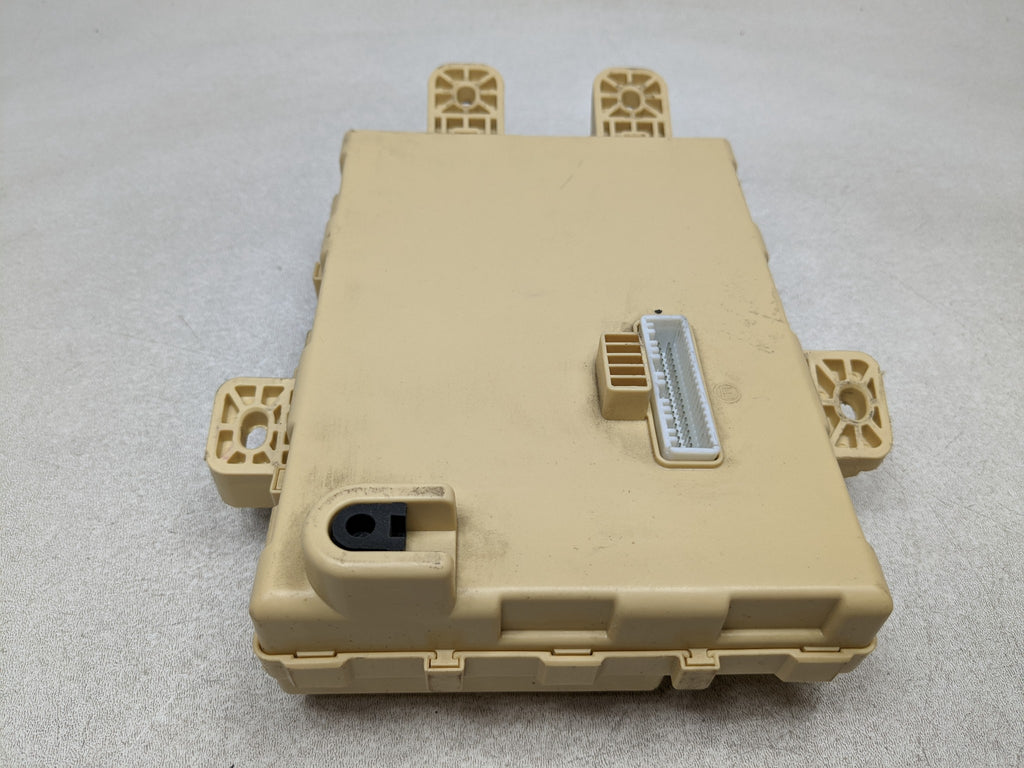 2012 - 2014 HYUNDAI AZERA OEM CABIN FUSE BOX INTERIOR RELAY JUNCTION BLOCK UNIT