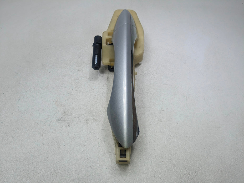 2012 - 2014 HYUNDAI AZERA OEM EXTERIOR DOOR HANDLE REAR RIGHT PASSENGER SIDE