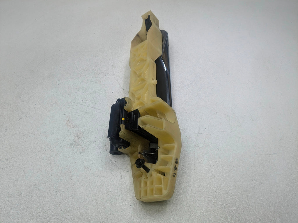 2012 - 2014 HYUNDAI AZERA OEM EXTERIOR DOOR HANDLE REAR RIGHT PASSENGER SIDE