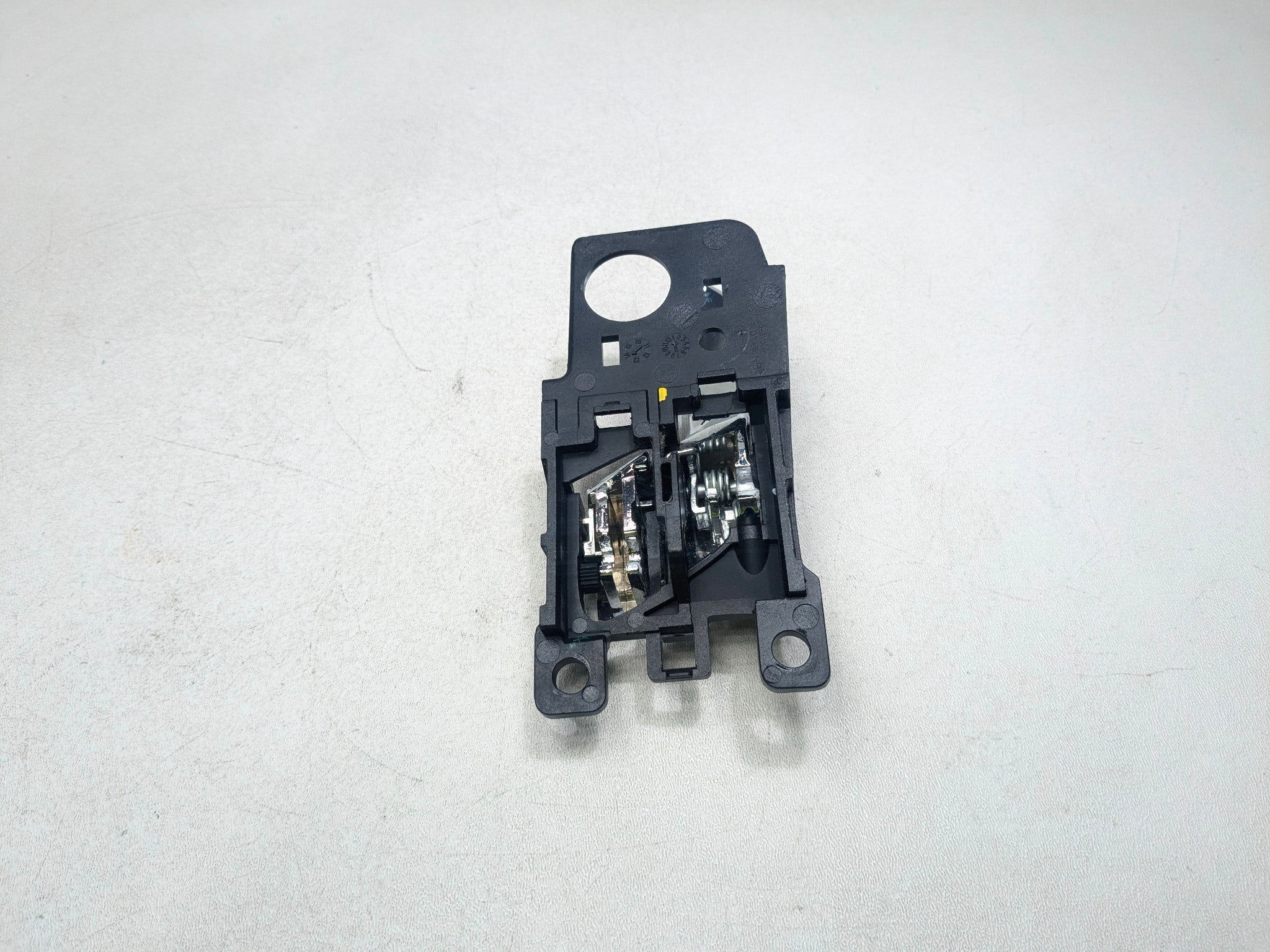 2012 - 2014 HYUNDAI AZERA OEM INTERIOR DOOR HANDLE REAR RIGHT PASSENGER SIDE