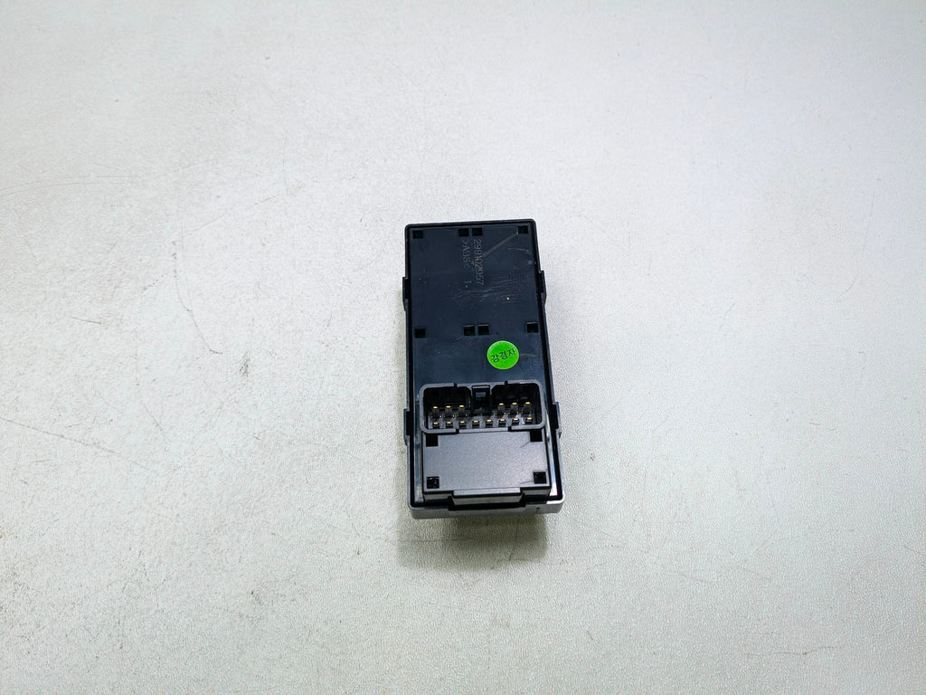 2012 - 2014 HYUNDAI AZERA OEM DOOR CONTROL SWITCH REAR RIGHT PASSENGER SIDE