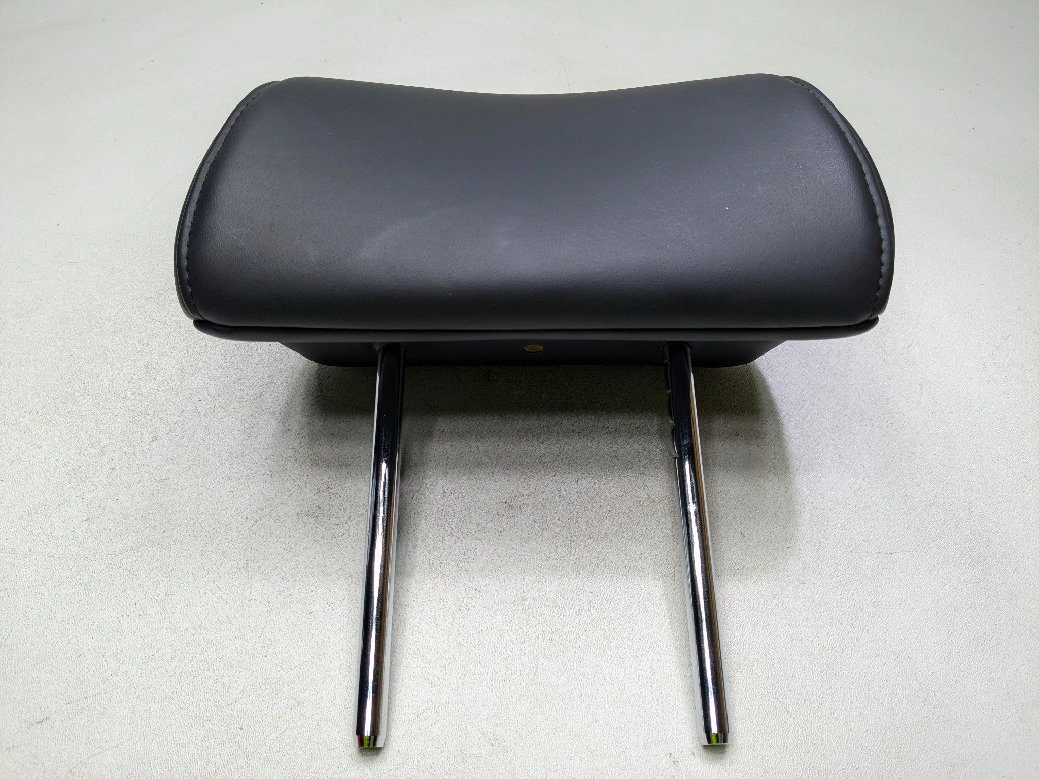 2012 - 2014 HYUNDAI AZERA OEM HEADREST SEAT REAR LEFT DRIVER SIDE LEATHER BLACK