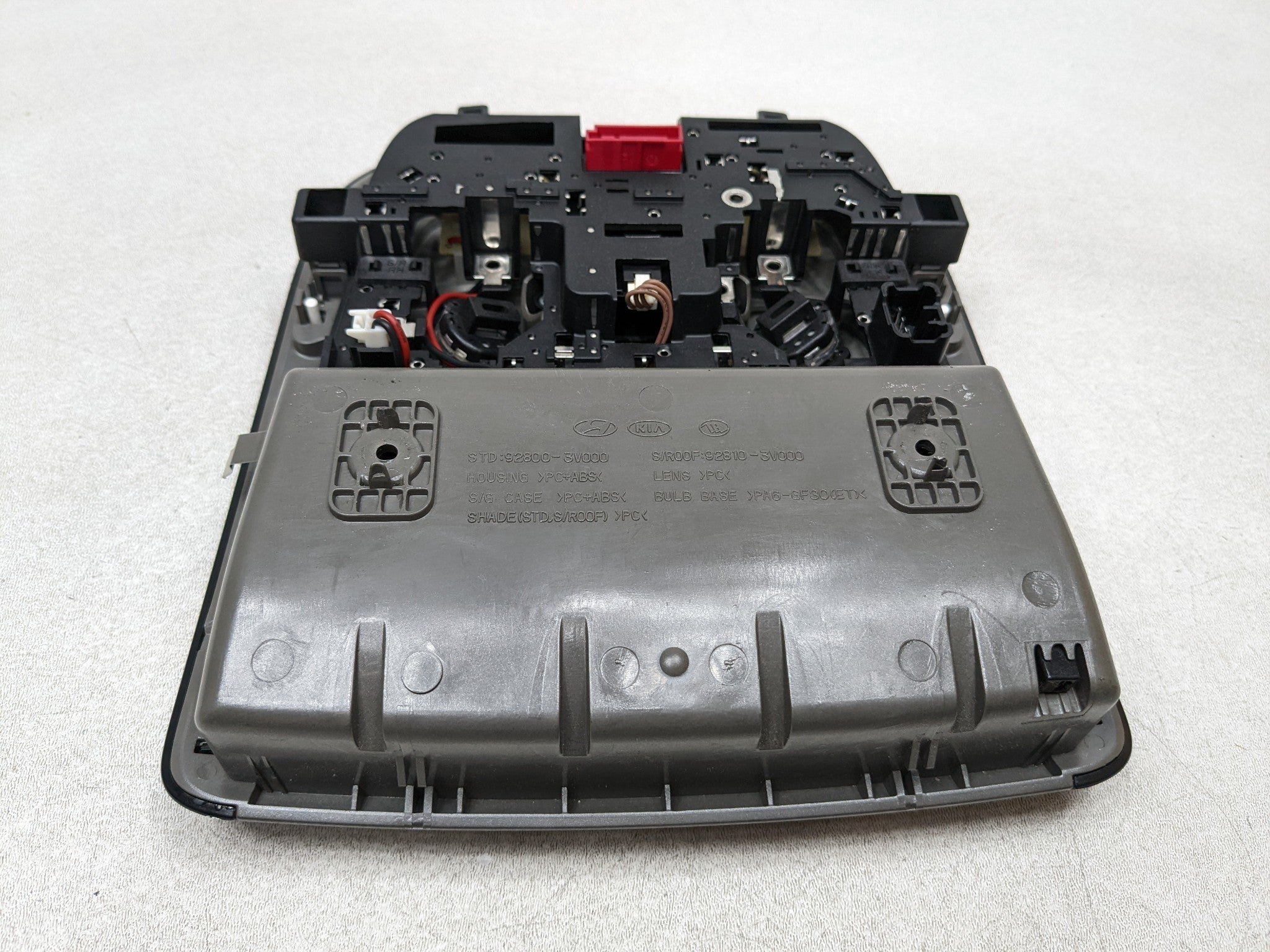 2012 - 2014 HYUNDAI AZERA OEM INTERIOR LIGHT ASSEMBLY FRONT OVERHEAD UPPER ROOF