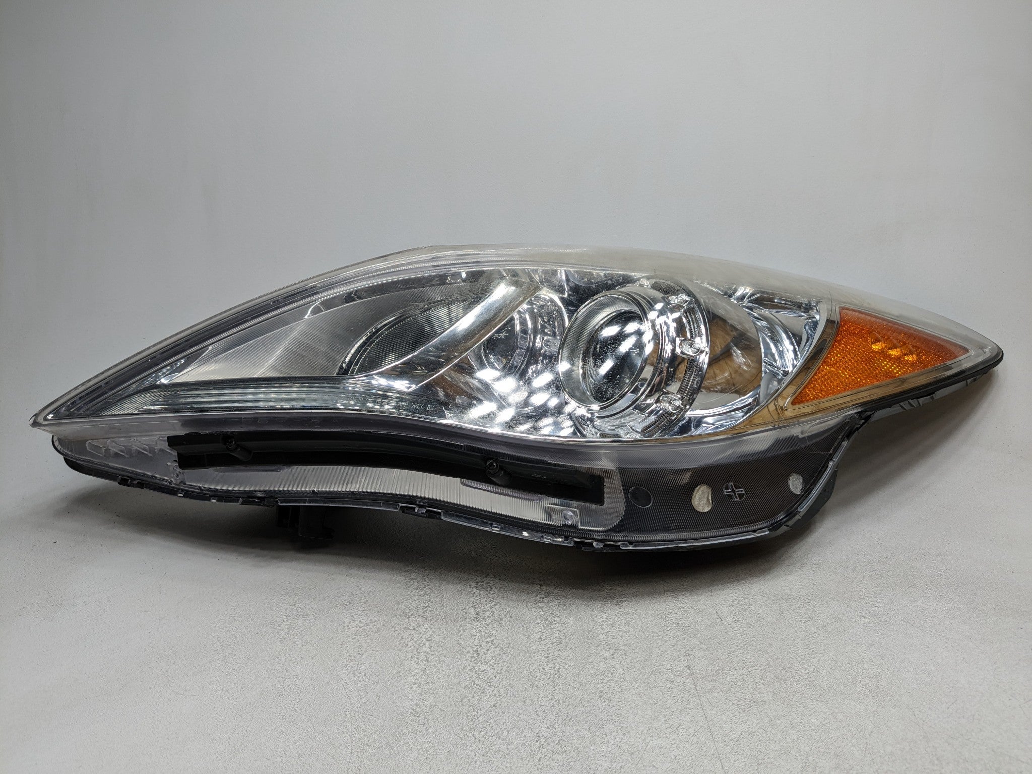 2012 - 2014 HYUNDAI AZERA OEM LED HEADLAMP ASSEMBLY FRONT LEFT DRIVER SIDE