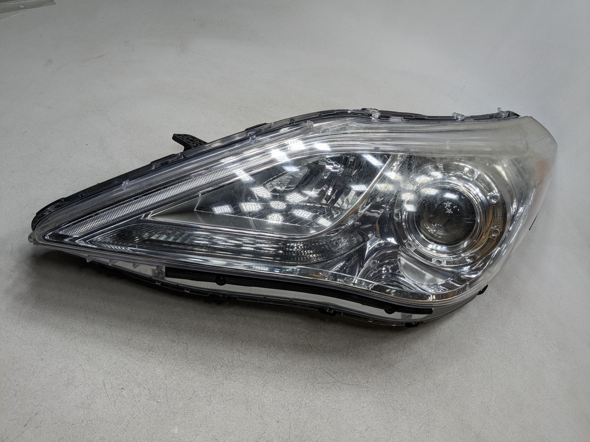 2012 - 2014 HYUNDAI AZERA OEM LED HEADLAMP ASSEMBLY FRONT LEFT DRIVER SIDE