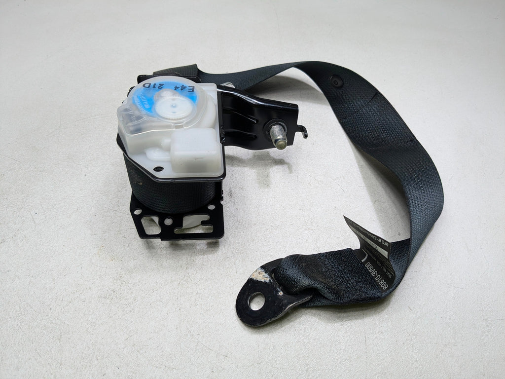 2012 - 2014 HYUNDAI AZERA OEM SEAT BELT RETRACTOR REAR LEFT DRIVER SIDE