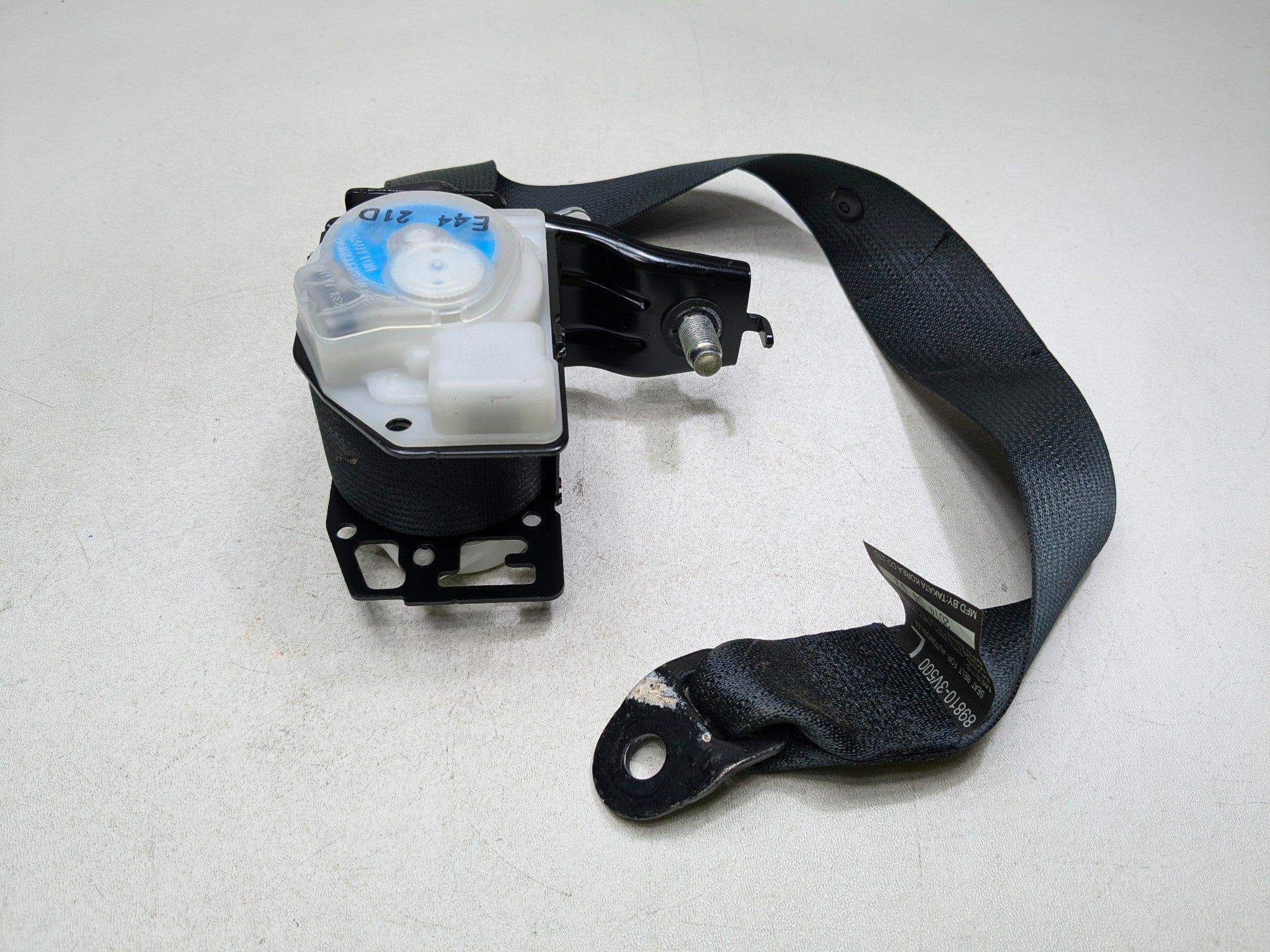 2012 - 2014 HYUNDAI AZERA OEM SEAT BELT RETRACTOR REAR LEFT DRIVER SIDE