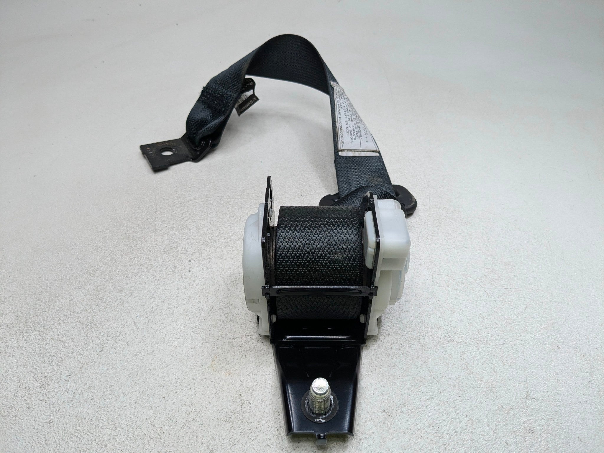 2012 - 2014 HYUNDAI AZERA OEM SEAT BELT RETRACTOR REAR CENTER SIDE