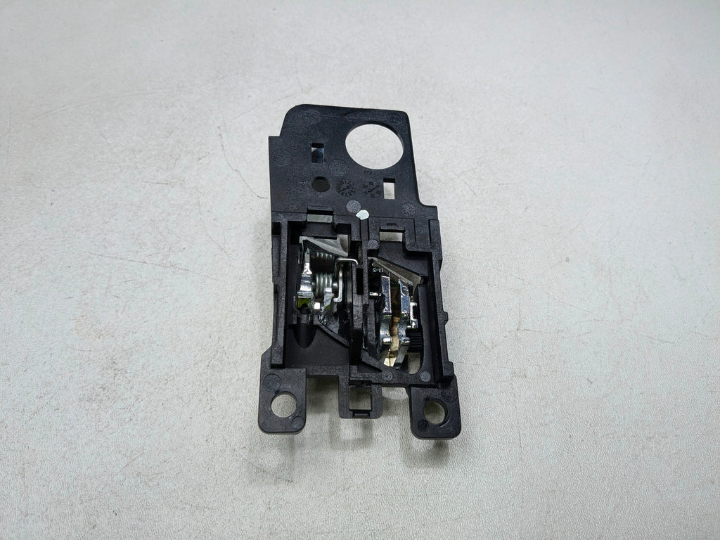 2012 - 2014 HYUNDAI AZERA OEM INTERIOR DOOR HANDLE FRONT LEFT DRIVER SIDE