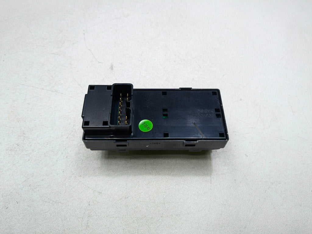 2012 - 2014 HYUNDAI AZERA OEM DOOR CONTROL SWITCH REAR LEFT DRIVER SIDE