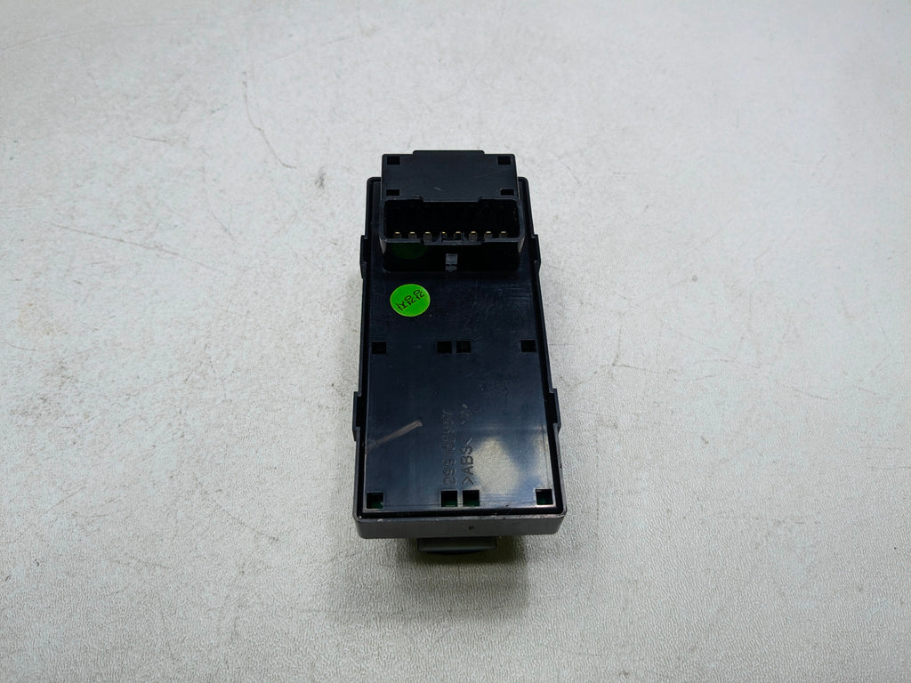 2012 - 2014 HYUNDAI AZERA OEM DOOR CONTROL SWITCH REAR LEFT DRIVER SIDE