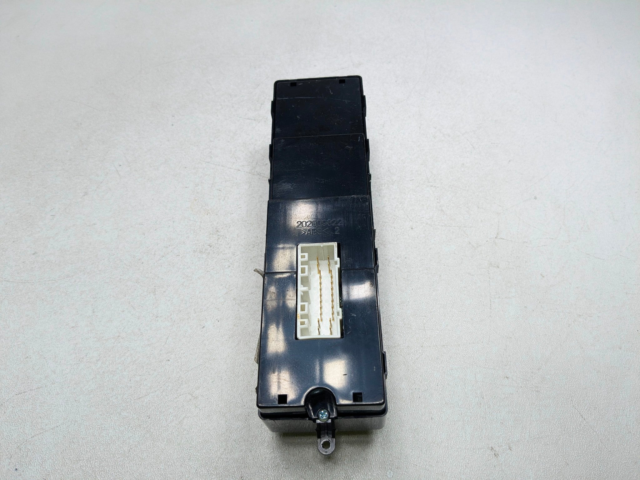 2012 - 2014 HYUNDAI AZERA OEM DOOR WINDOW SWITCH ASSEMBLY FRONT RIGHT SIDE