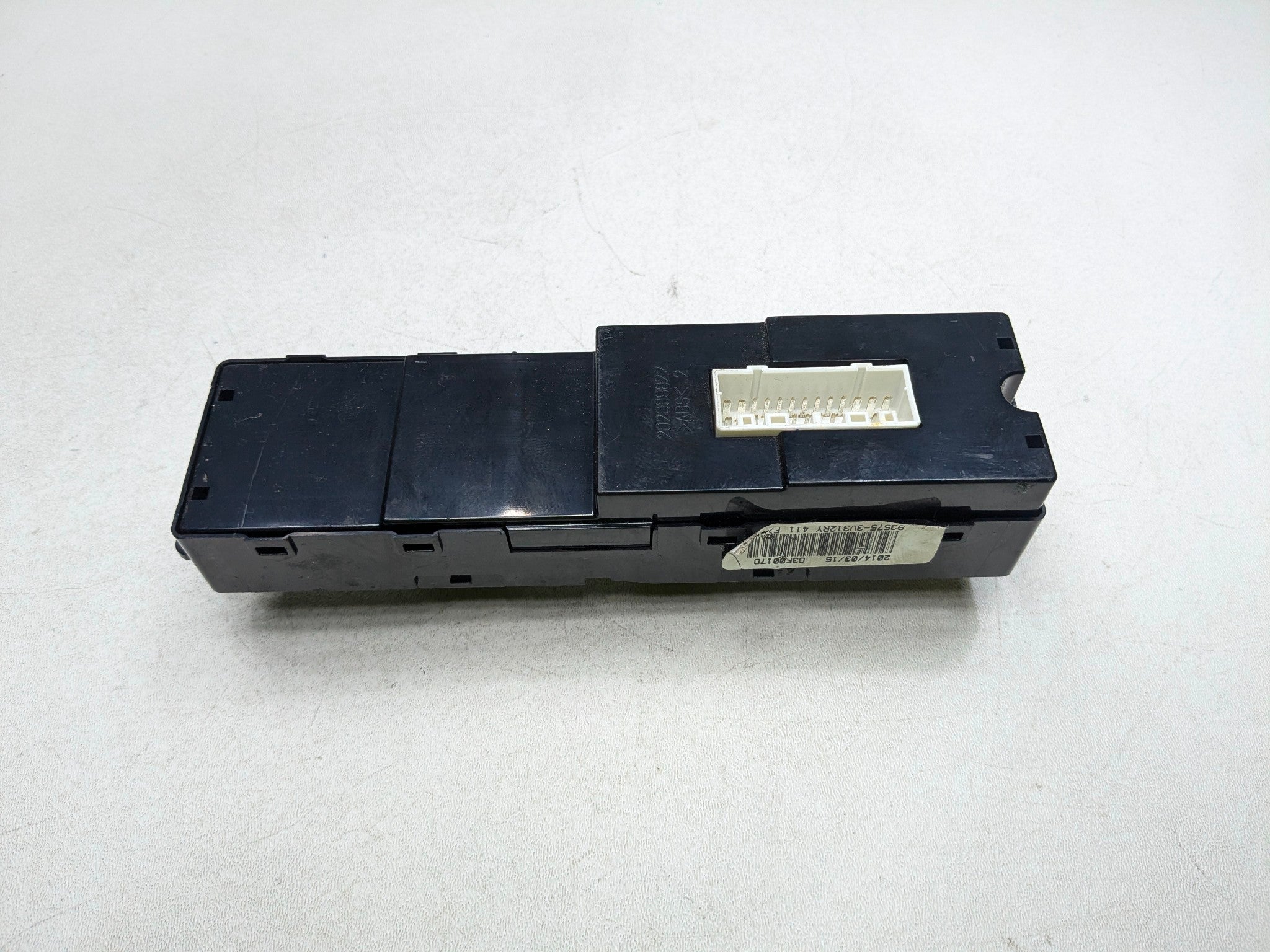 2012 - 2014 HYUNDAI AZERA OEM DOOR WINDOW SWITCH ASSEMBLY FRONT RIGHT SIDE