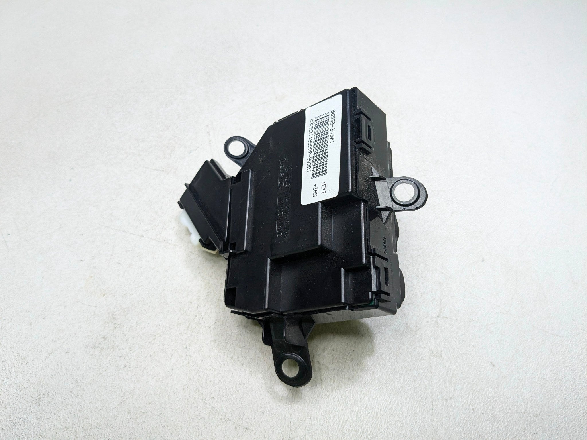 2012 - 2014 HYUNDAI AZERA OEM SEAT ADJUSTMENT SWITCH FRONT LEFT DOOR MOUNT