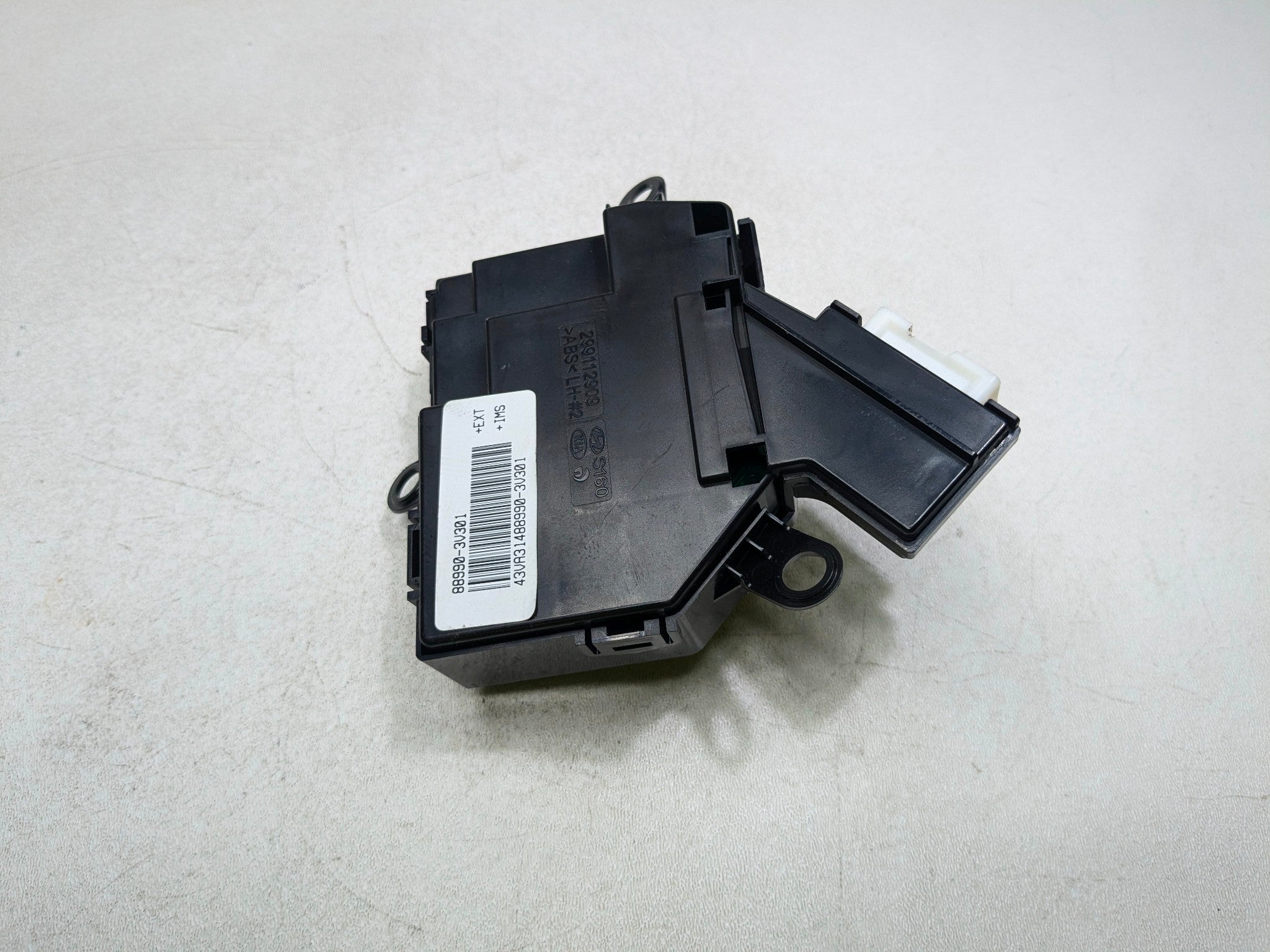 2012 - 2014 HYUNDAI AZERA OEM SEAT ADJUSTMENT SWITCH FRONT LEFT DOOR MOUNT